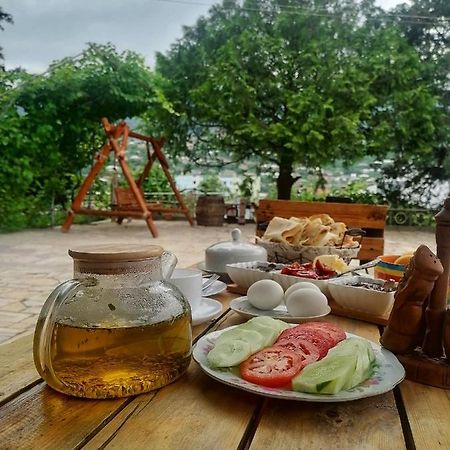 Elegaya Guest House Іджеван Екстер'єр фото