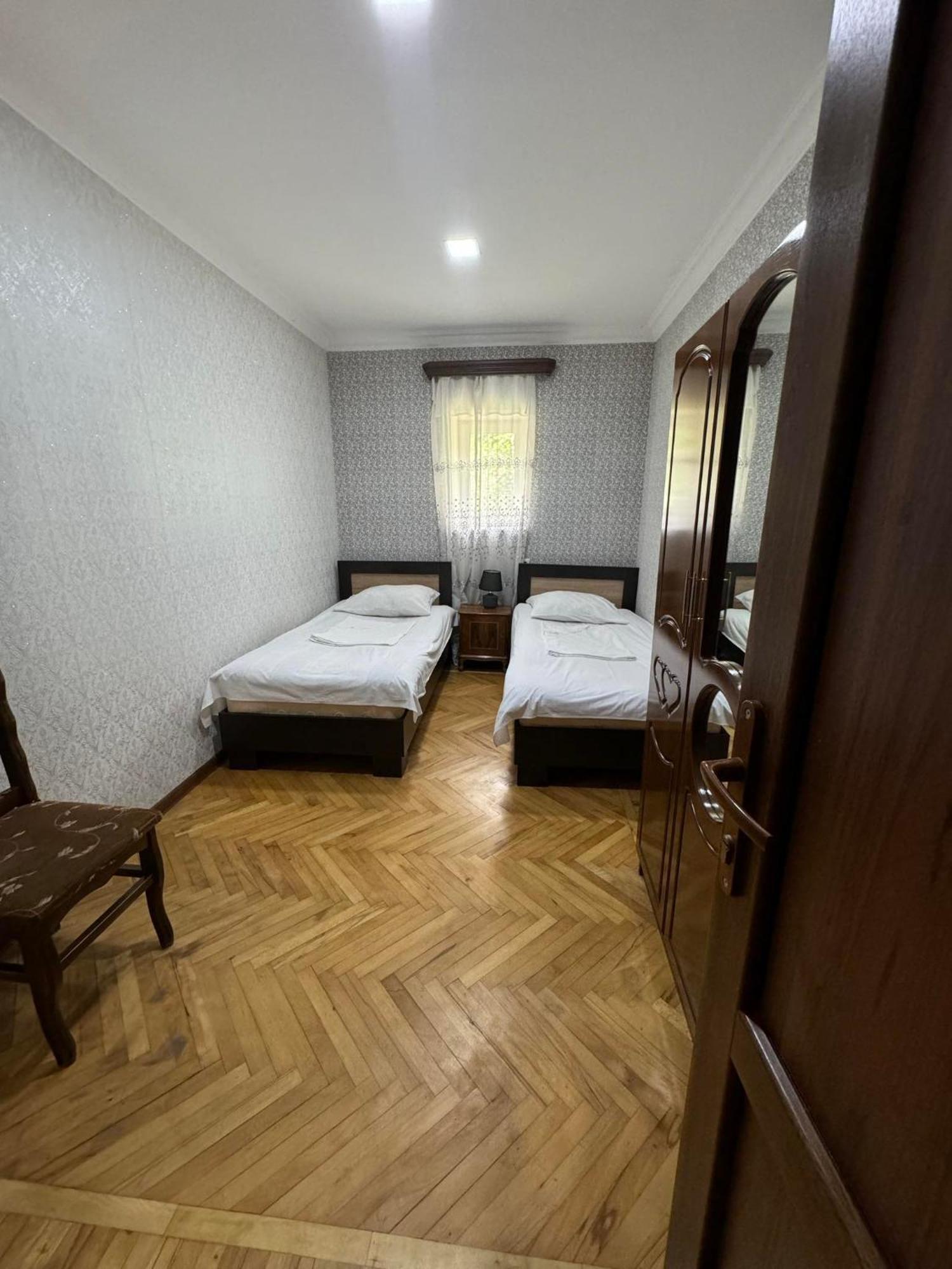 Elegaya Guest House Іджеван Екстер'єр фото